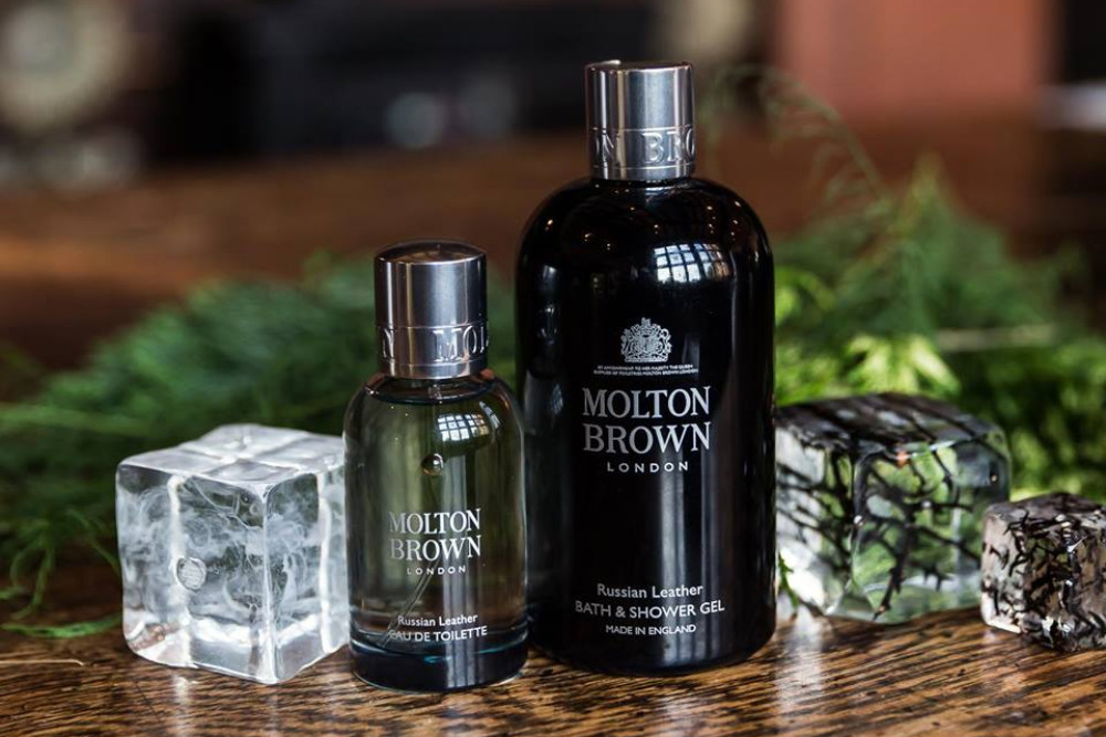 Molton Browni Russian Leather meestele