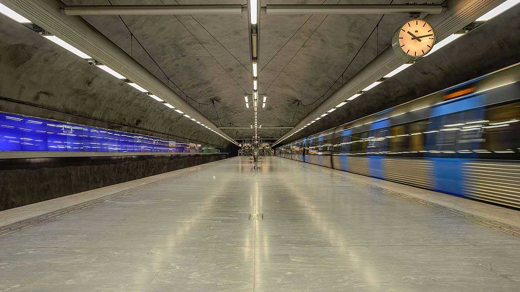 Старая станция Bagarmossen пока является единственной из станций стокгольмского метро, которая была закрыта и больше не используется